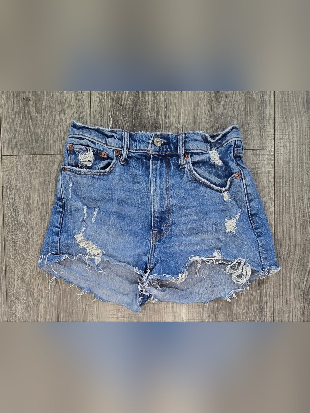Abercrombie & Fitch The Mom Short Womens 27/4 High Rise Shorts. #454